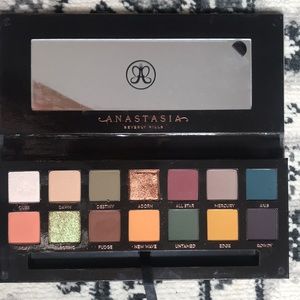 Subculture Anastasia palette